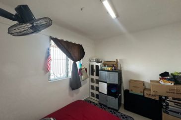 Flat Taman Ungku Tun Aminah