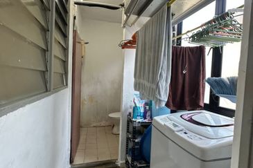 Flat Taman Ungku Tun Aminah