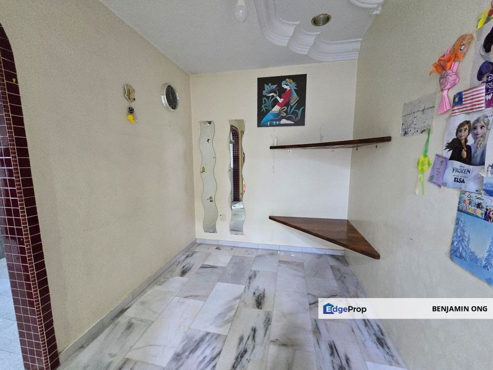 Taman Universiti Single Storey Low Cost For Sale, Johor, Skudai