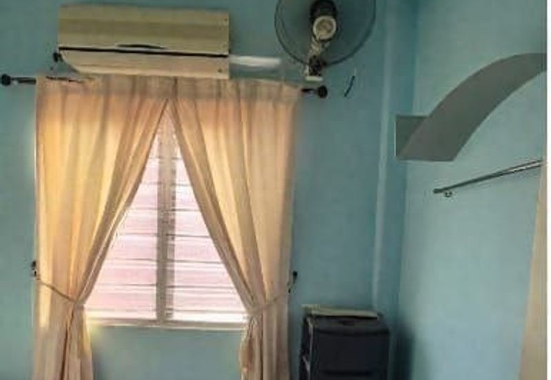 Taman Pulai Utama Flat