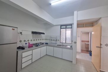 Tanjung Puteri Condominium