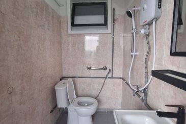 Tanjung Puteri Condominium