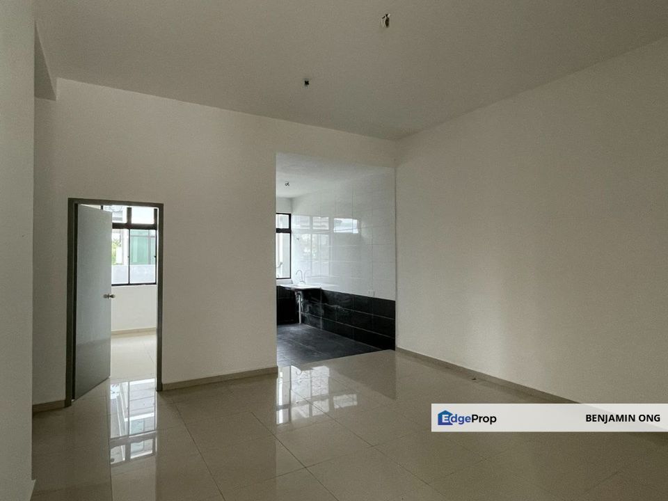 Kulai Kelapa Sawit Taman Sawit Ria Single Storey Semi D, Johor, Kulai