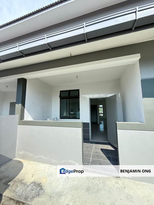 Kulai Kelapa Sawit Taman Sawit Ria 2 Storey Semi D, Johor, Kulai