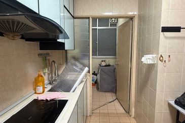 Prima Regency (Dorchester Court)