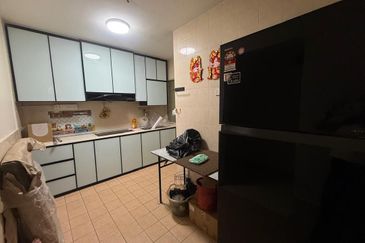 Prima Regency (Dorchester Court)