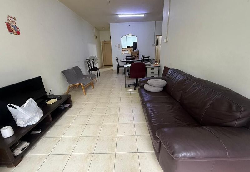 Prima Regency (Dorchester Court)