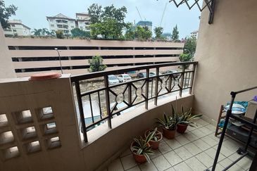 Prima Regency (Dorchester Court)