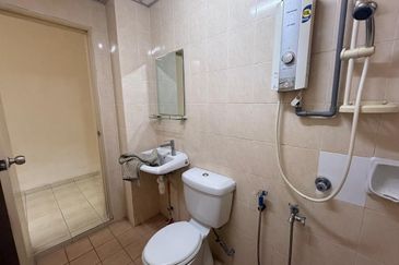 Prima Regency (Dorchester Court)