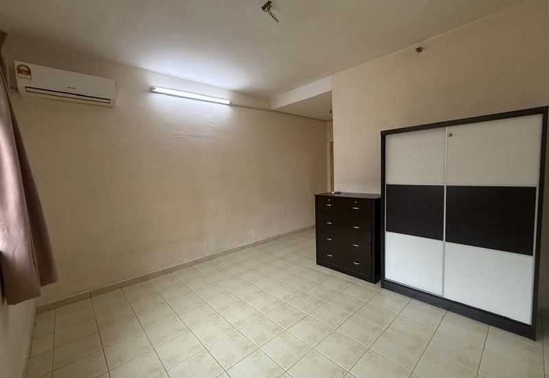 Prima Regency (Dorchester Court)