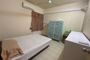 Prima Regency (Dorchester Court)