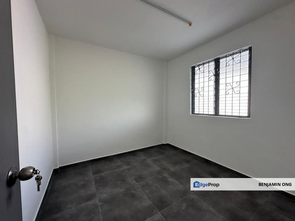 Skudai Tun Aminah Flat Ground Floor For Rent, Johor, Johor Bahru