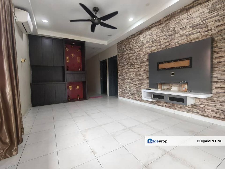 Uda Utama Single Storey End Lot With Mezzanine Floor, Johor, Skudai