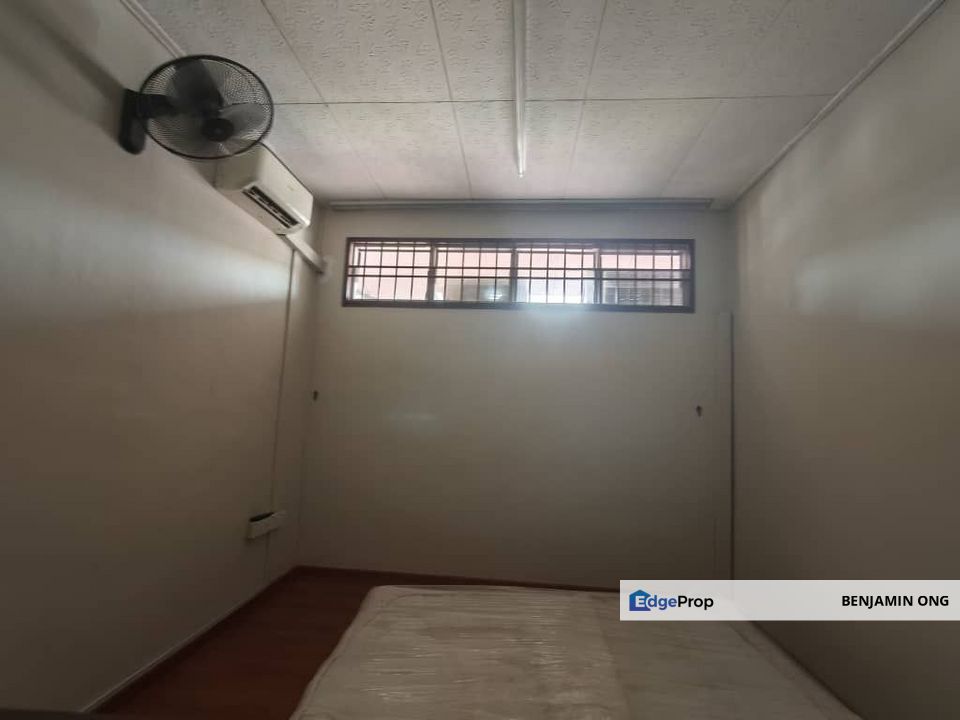 Uda Utama Single Storey End Lot With Mezzanine Floor, Johor, Skudai