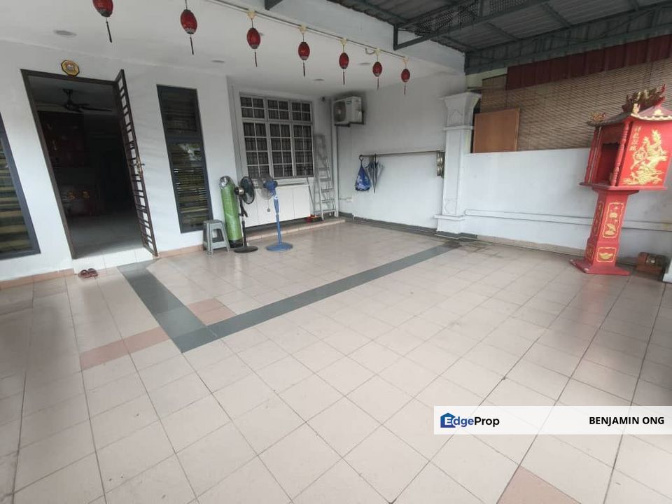 Uda Utama Single Storey End Lot With Mezzanine Floor, Johor, Skudai