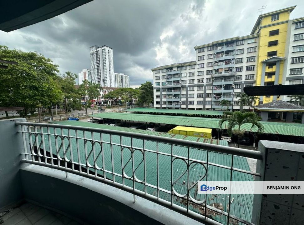 Tampoi Indah Sri Akasia Apartment For Sale , Johor, Tampoi