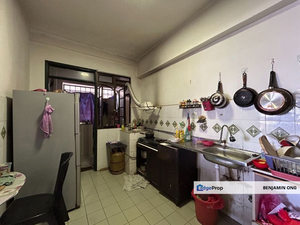 Stulang Laut Condominium Tanjung Puteri For Sale, Johor, Johor Bahru