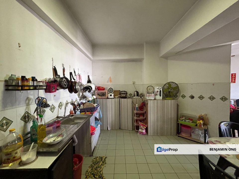 Stulang Laut Condominium Tanjung Puteri For Sale, Johor, Johor Bahru