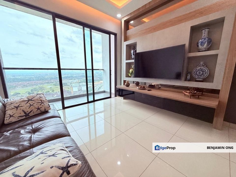 Raffle Suites High Floor Corner Lot, Johor, Skudai