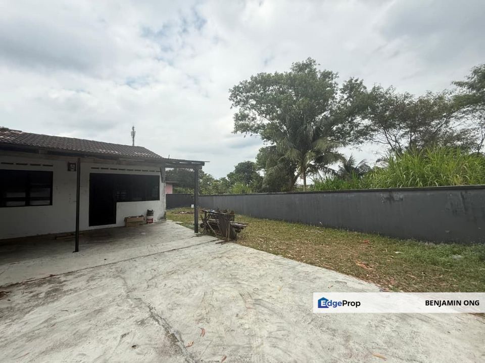 Taman Universiti Low Cost Corner Lot Skudai , Johor, Skudai