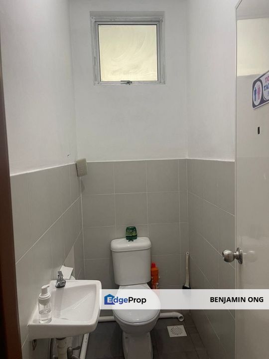 Taman Gaya 1st Floor Renovated Office For Rent, Johor, Ulu Tiram