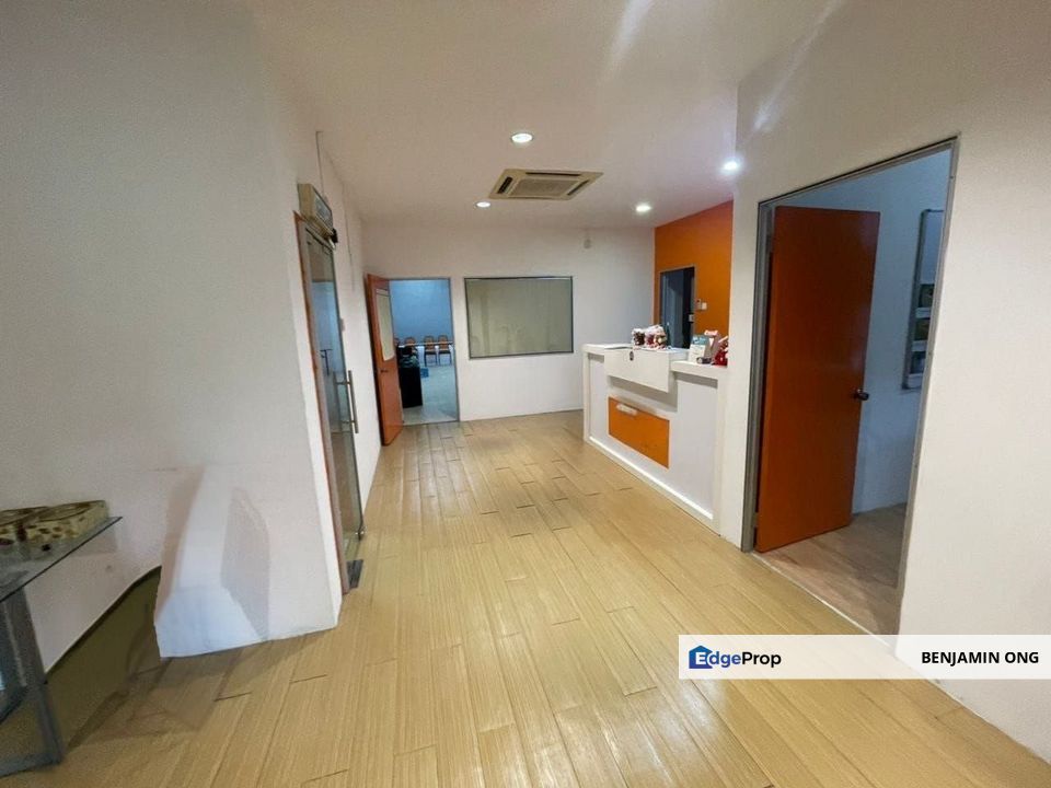Taman Gaya 1st Floor Renovated Office For Rent, Johor, Ulu Tiram