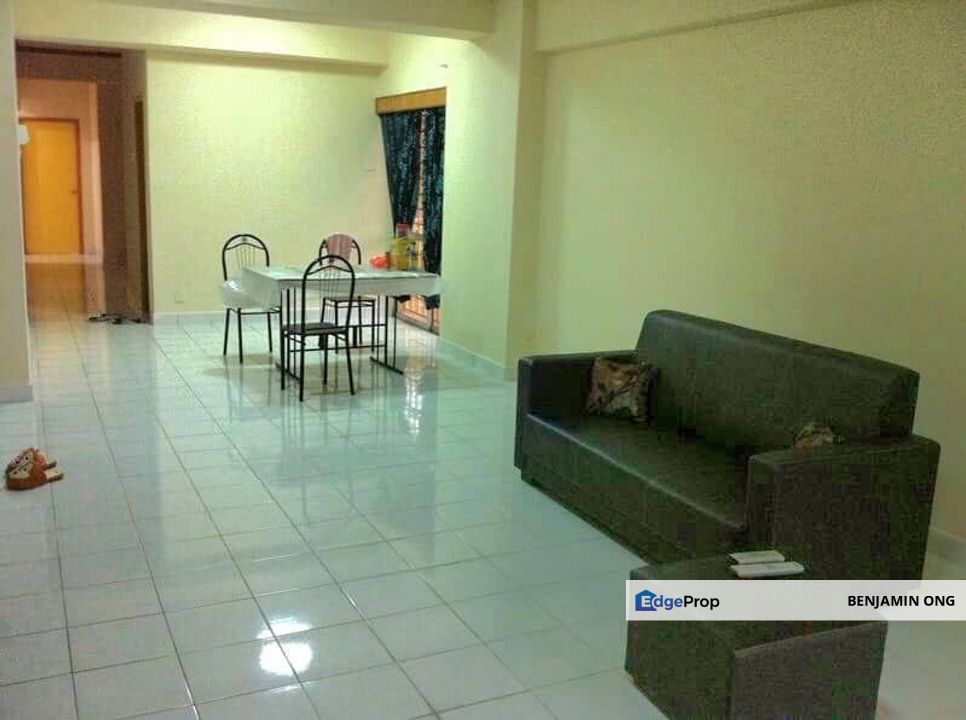Tampoi Dwi Mahkota Apartment Penthouse For Sale, Johor, Johor Bahru