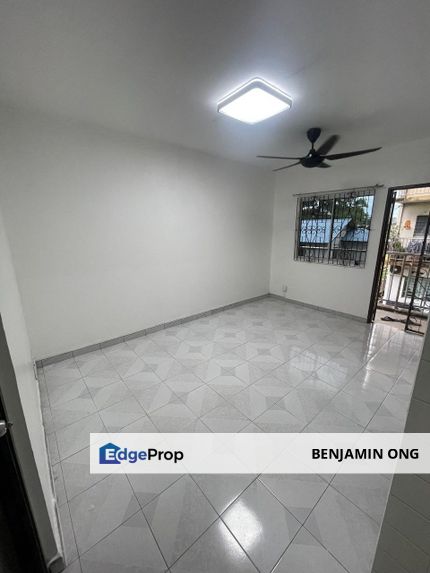 Taman Cempaka 27 Flat @ Tampoi Low Floor, Johor, Johor Bahru