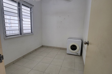 De Bayu Apartment @ Setia Alam