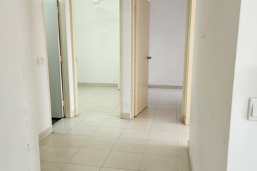 De Bayu Apartment @ Setia Alam