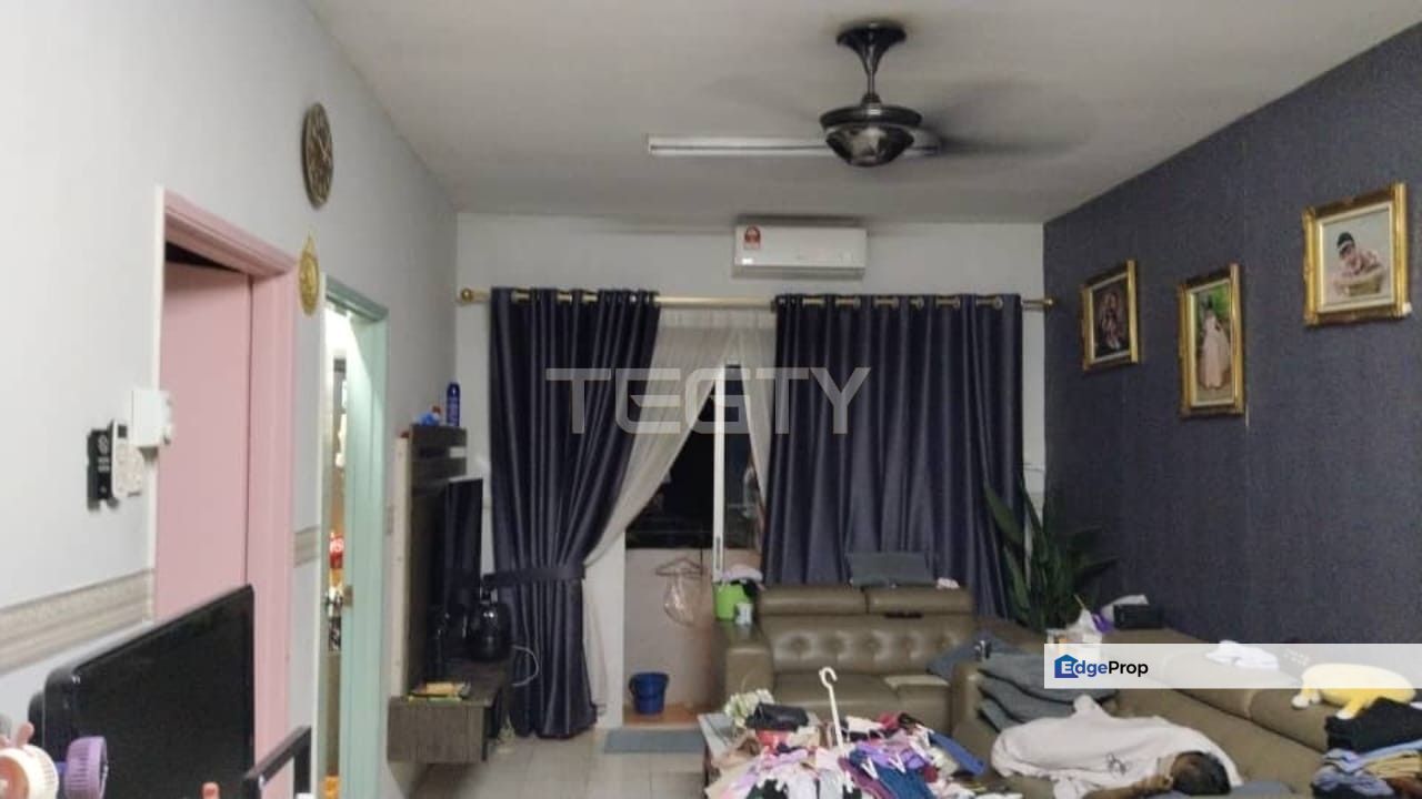 Lower Floor Renovated Bayu Villa Apartment Klang Gated Guarded, Selangor, Klang