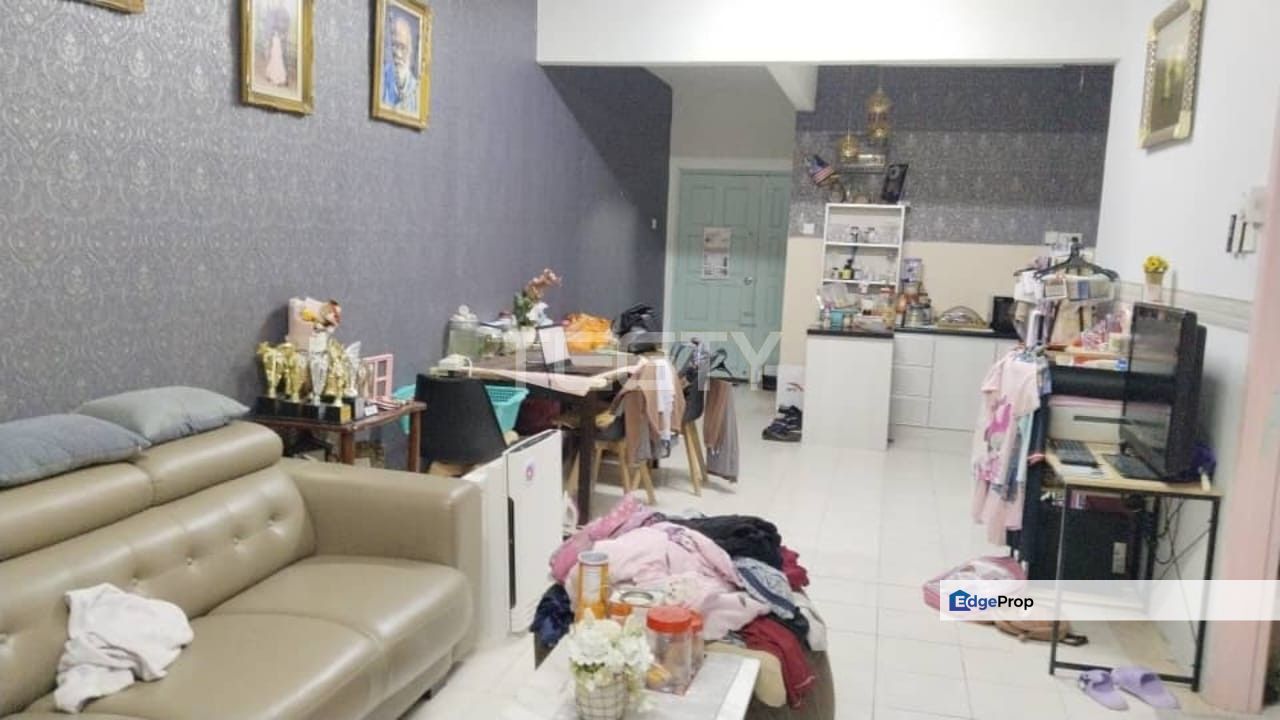 Lower Floor Renovated Bayu Villa Apartment Klang Gated Guarded, Selangor, Klang