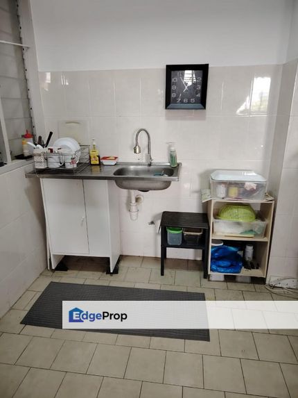 Cheapest Unit Lagoon Suite 900sf Kota Kemuning Gated Guarded, Selangor, Kota Kemuning