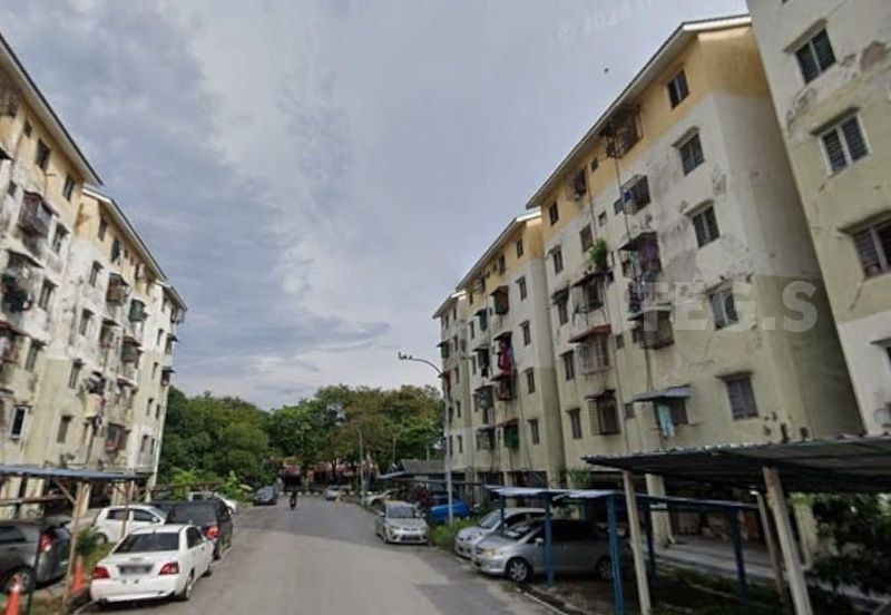 Flat Kelompok Camar (Port Klang)