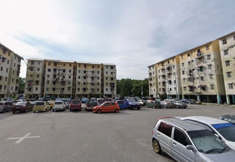Flat Kelompok Camar (Port Klang)