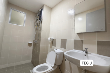 Seri Baiduri Apartments @ Setia Alam