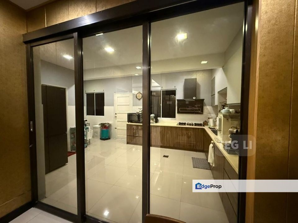 Fully Renovated Extend 22x70 Damai Residence 2 Sty Kota Kemuning Utama, Selangor, Shah Alam