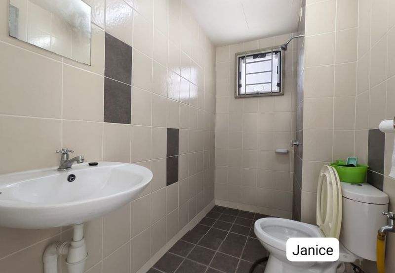 Seri Baiduri Apartments @ Setia Alam