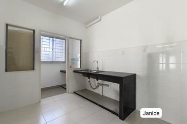 Seri Baiduri Apartments @ Setia Alam