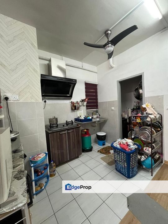 Freehold Partially Renovated Kemuning Idaman Apart Gated Guarded, Selangor, Shah Alam