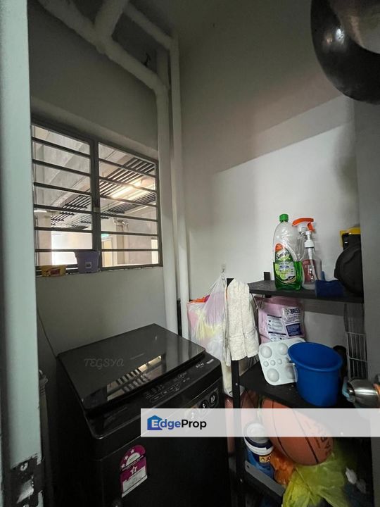 Freehold Partially Renovated Kemuning Idaman Apart Gated Guarded, Selangor, Shah Alam