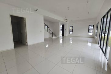 Freesia Residences @ Tropicana Aman