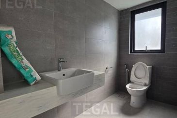 Freesia Residences @ Tropicana Aman