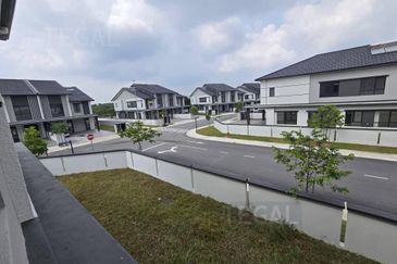 Freesia Residences @ Tropicana Aman