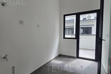 Freesia Residences @ Tropicana Aman