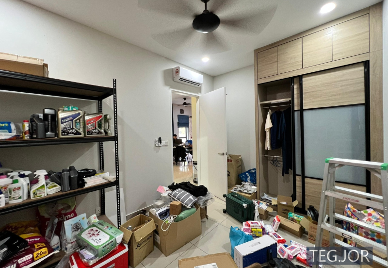 Lucent Residence @ twentyfive.7