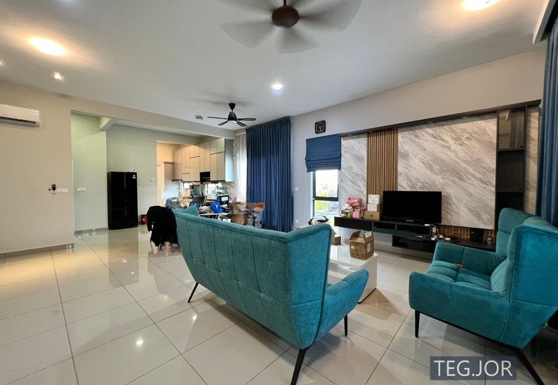 Lucent Residence @ twentyfive.7