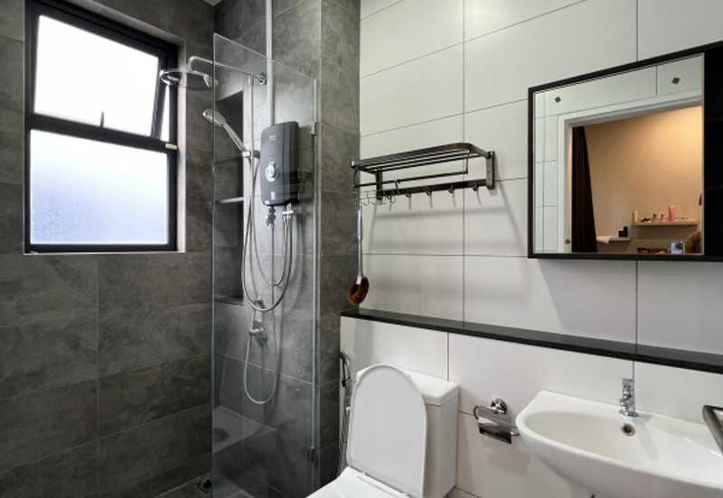 Lucent Residence @ twentyfive.7