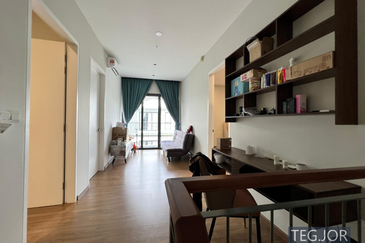 Lucent Residence @ twentyfive.7