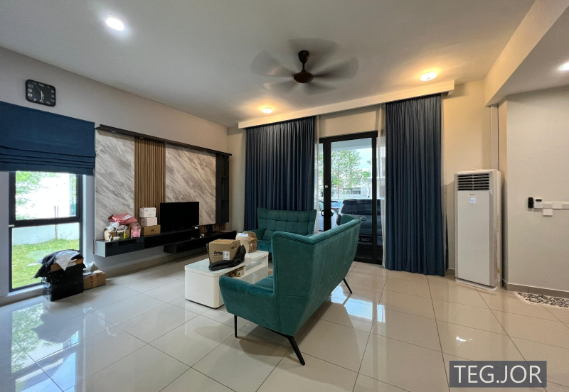 Lucent Residence @ twentyfive.7